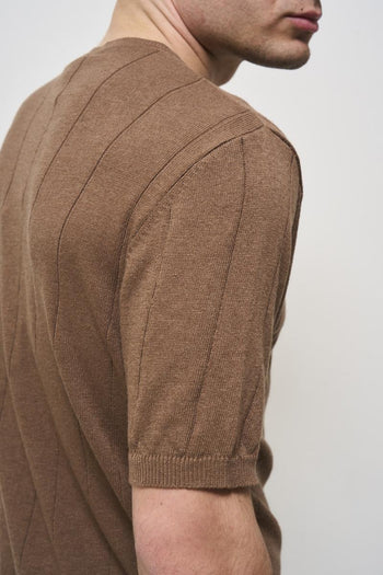 T-shirt uomo girocollo in maglia marrone - 4