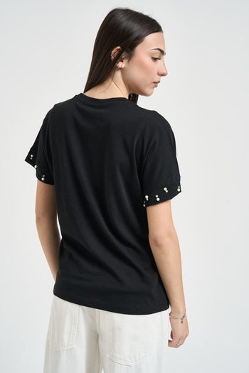 T-shirt donna girocollo nera con strass e perle - 3