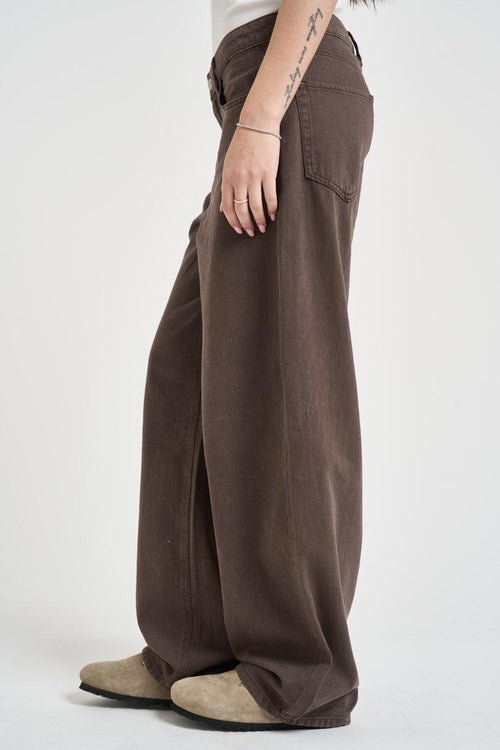 Jeans donna baggy in denim marrone - 2