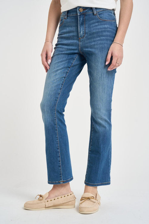 Jeans donna a zampa di elefante in denim
