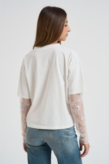 T-shirt donna bianca con maniche in pizzo - 5