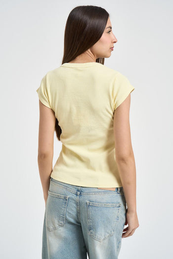 T-shirt donna gialla a costine - 3