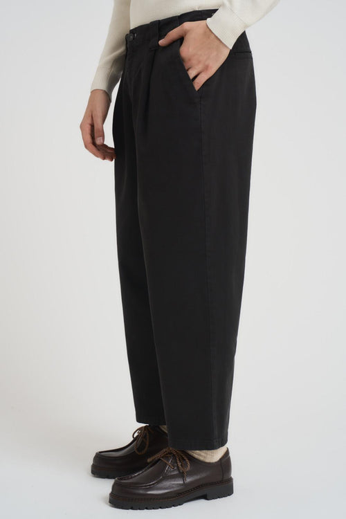 Pantalone uomo con pinces nero - 2