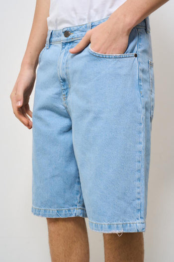 Bermuda uomo in denim chiaro - 3