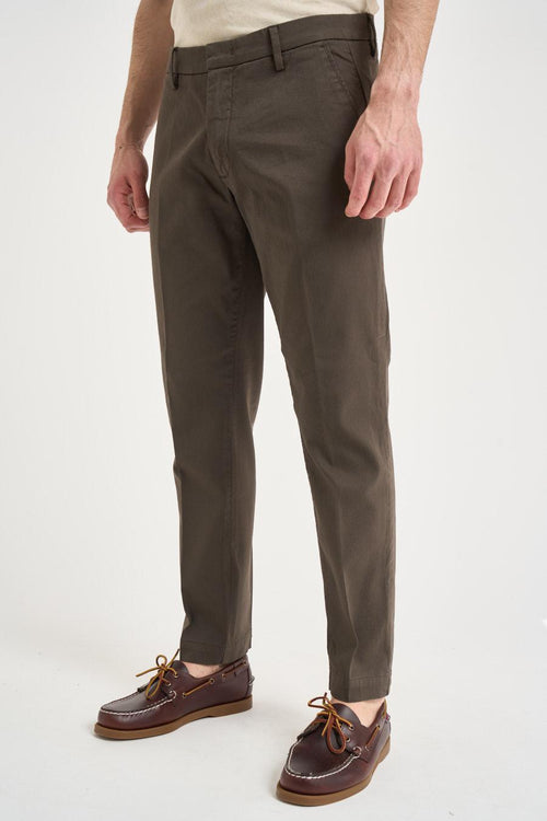 Pantalone uomo chino marrone
