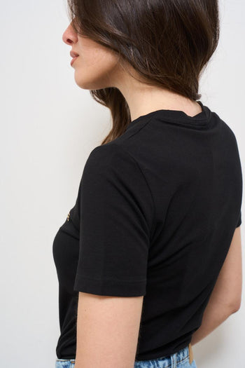 T-shirt donna girocollo nera - 4