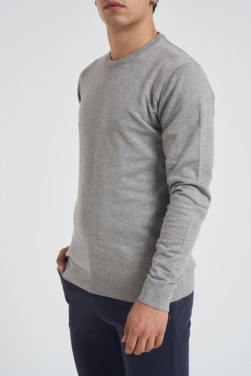 Maglioncino basic girocollo