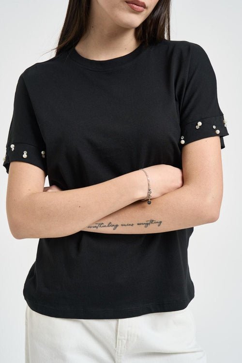 T-shirt donna girocollo nera con strass e perle - 2
