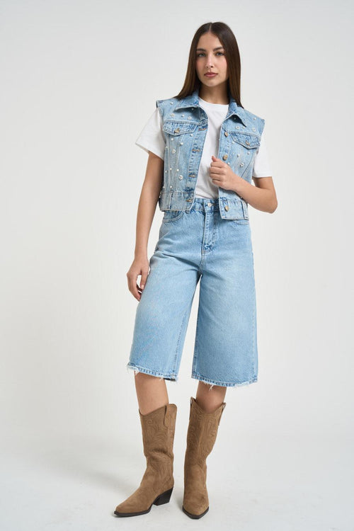 Gilet donna in denim azzurro con perle