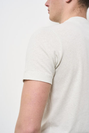 T-shirt uomo in maglia grigio perla - 6