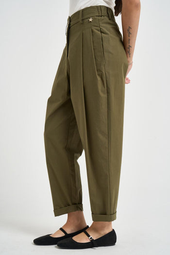 Pantaloni donna con pinces verde militare - 3