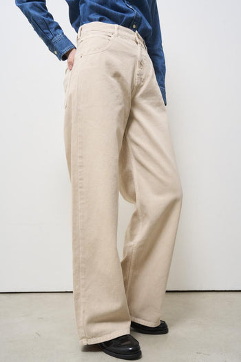 Beige women's jeans - 3
