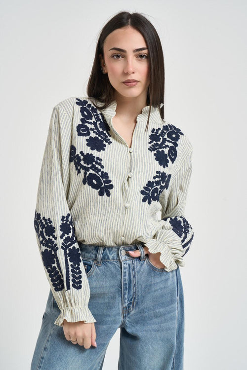 Camicia donna a righe con ricami blu