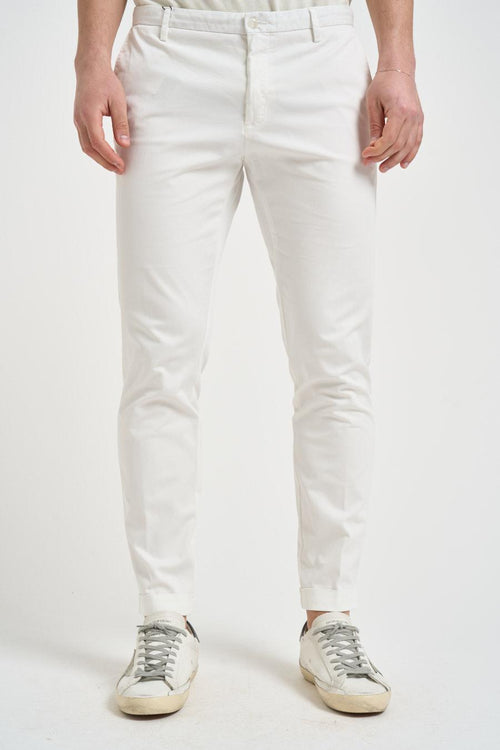 Pantalone uomo slim bianco