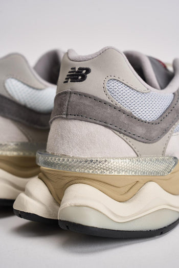 Sneakers uomo 9060 bianche e grigie - 8