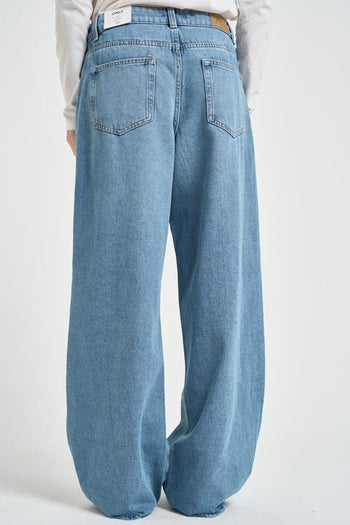 Jeans donna wide leg in denim chiaro - 3