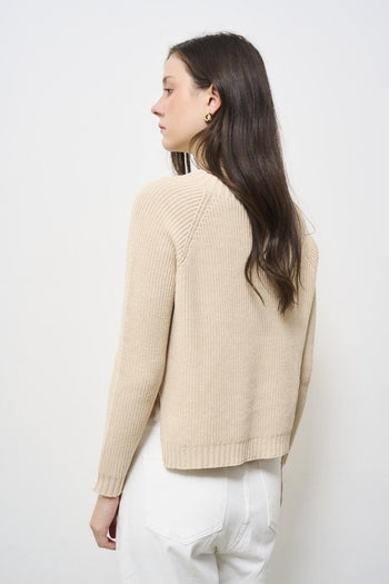 Cream women's sweater with side slits - 3