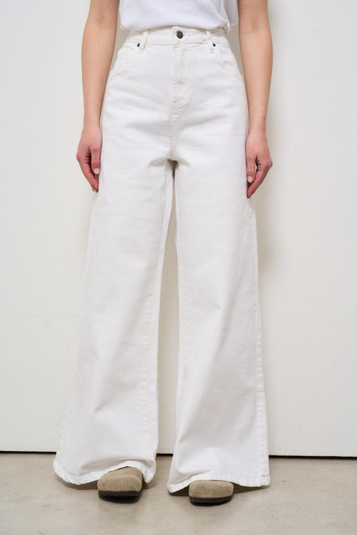 Jeans donna a palazzo in denim bianco