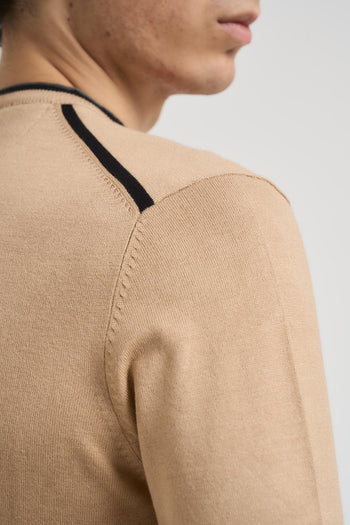 Maglia uomo girocollo con toppe cammello - 6