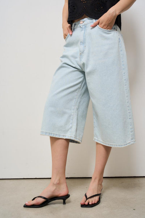 Bermuda donna in denim chiaro - 2