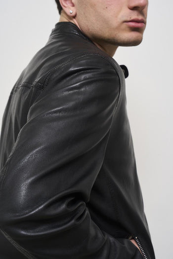 Men's black leather jacket - 7