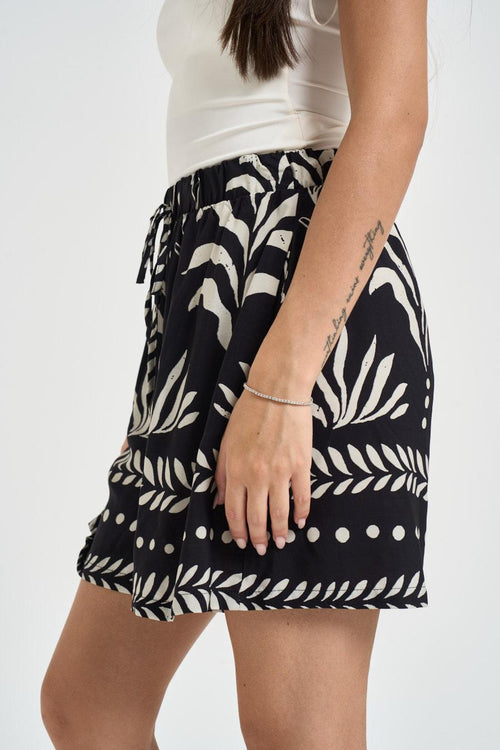 Short donna fantasia floreale nero - 2