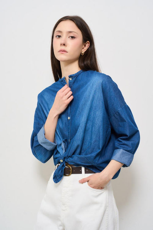Camicia donna in denim medio. - 2