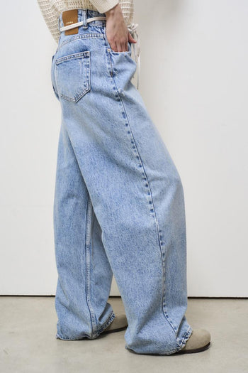 Women's oversized jeans in light denim - 6