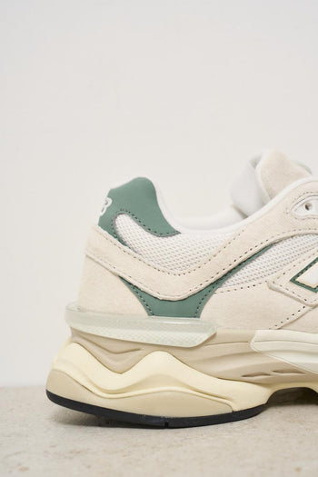 Sneakers uomo 9060 bianche e verde salvia - 3