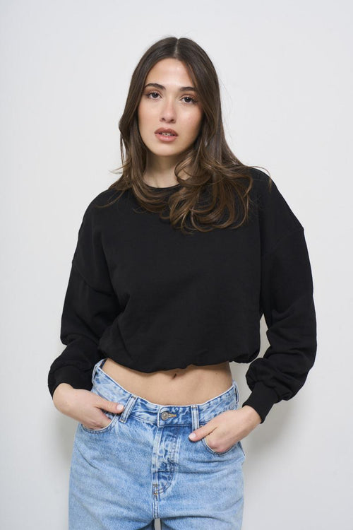 Women's black cropped sweatshirt