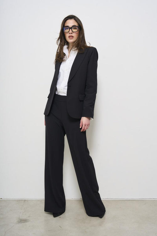 Women's black single-breasted jacket