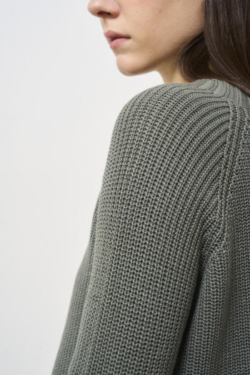 Green women's sweater with side slits - 7