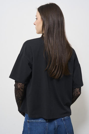 Black Women's T-Shirt With Lace Sleeves - 4