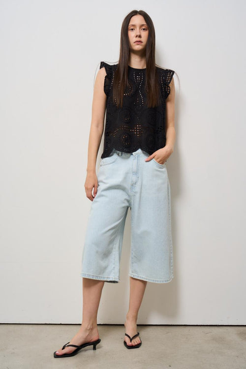 T-shirt donna girocollo crochet nera