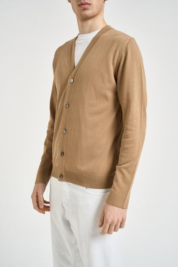 Cardigan uomo scollo a V cammello - 3