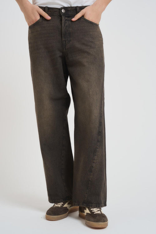 Jeans uomo wide fit denim marrone