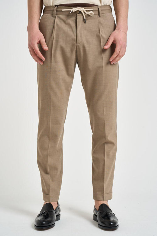 Pantalone uomo chino cammello