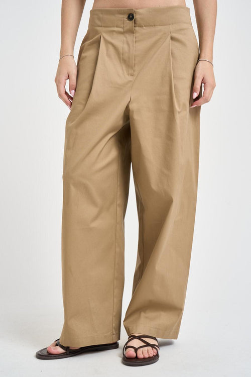 Pantalone donna carrot fit cammello