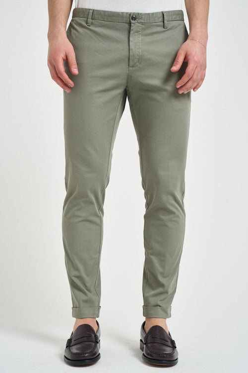 Pantalone uomo slim verde