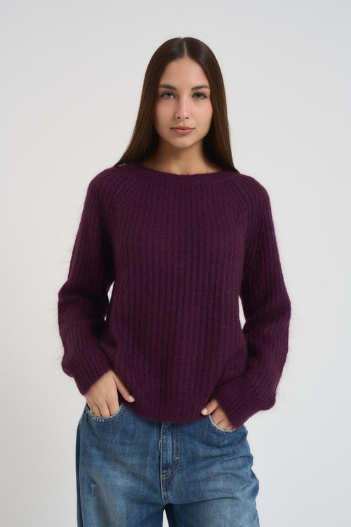 Maglia donna scollo a barchetta melanzana