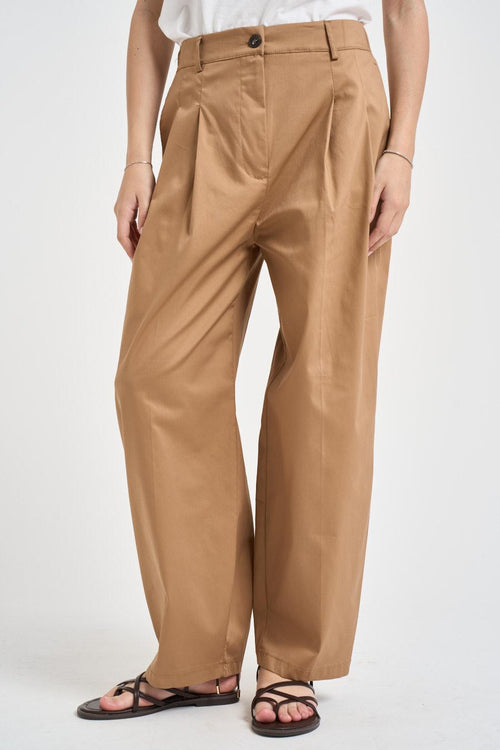 Pantalone donna carrot fit cammello