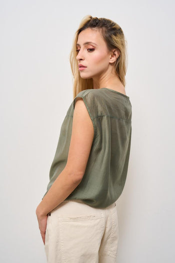 T-shirt donna scollo a barca verde - 4