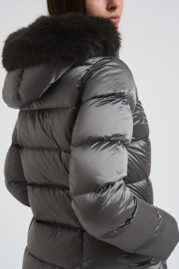 Piumino donna trapuntato con bordo in vera pelliccia grigio - 8