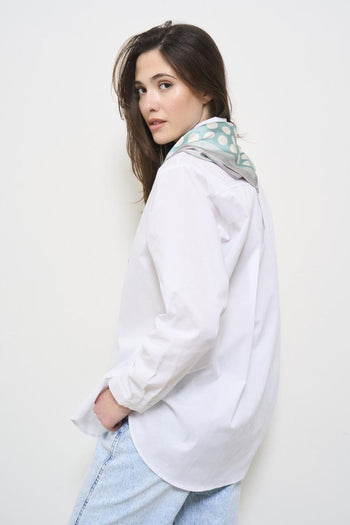 Camicia donna bianca con foulard - 4