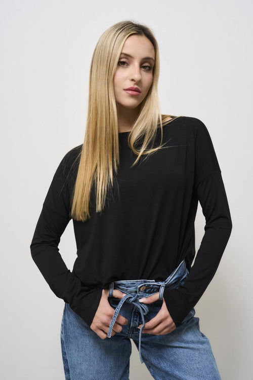 Maglia donna scollo a barca nera