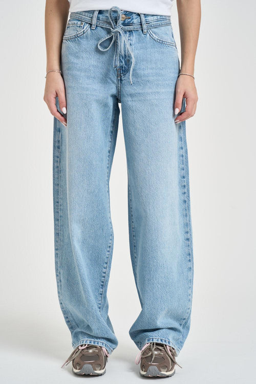 Jeans donna balloon in denim blu chiaro