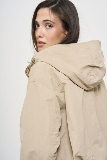 Giubbotto donna con cappuccio beige - 6