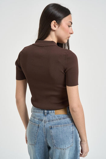 T-shirt donna marrone a costine - 4