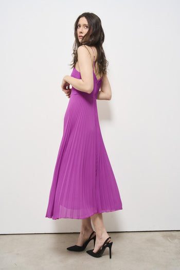Magenta women's dress with pleated skirt - 4