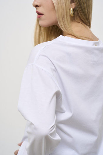 Women's white crew neck t-shirt - 4